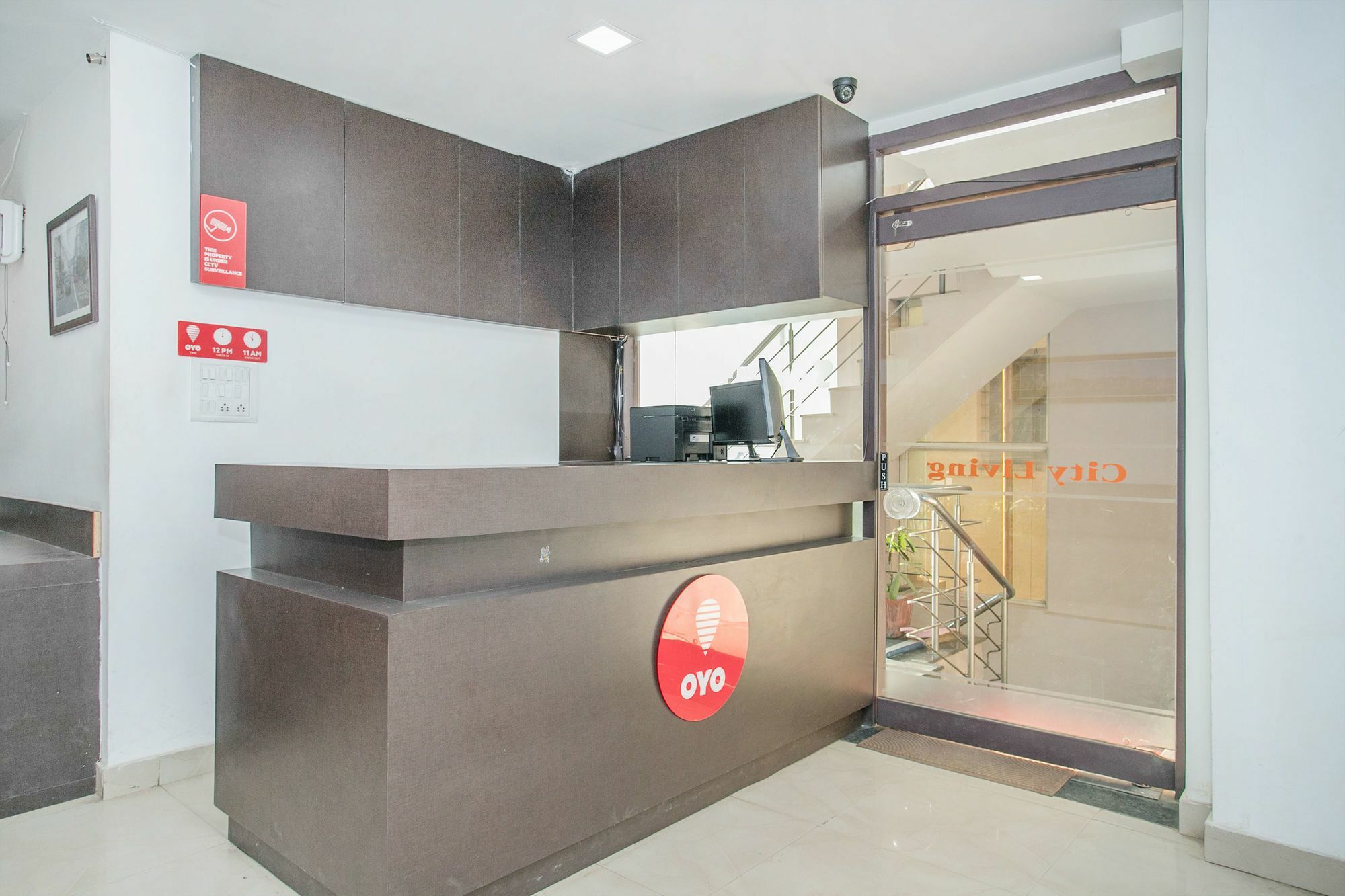 Oyo 4290 Silicon Suits Bangalore Eksteriør billede